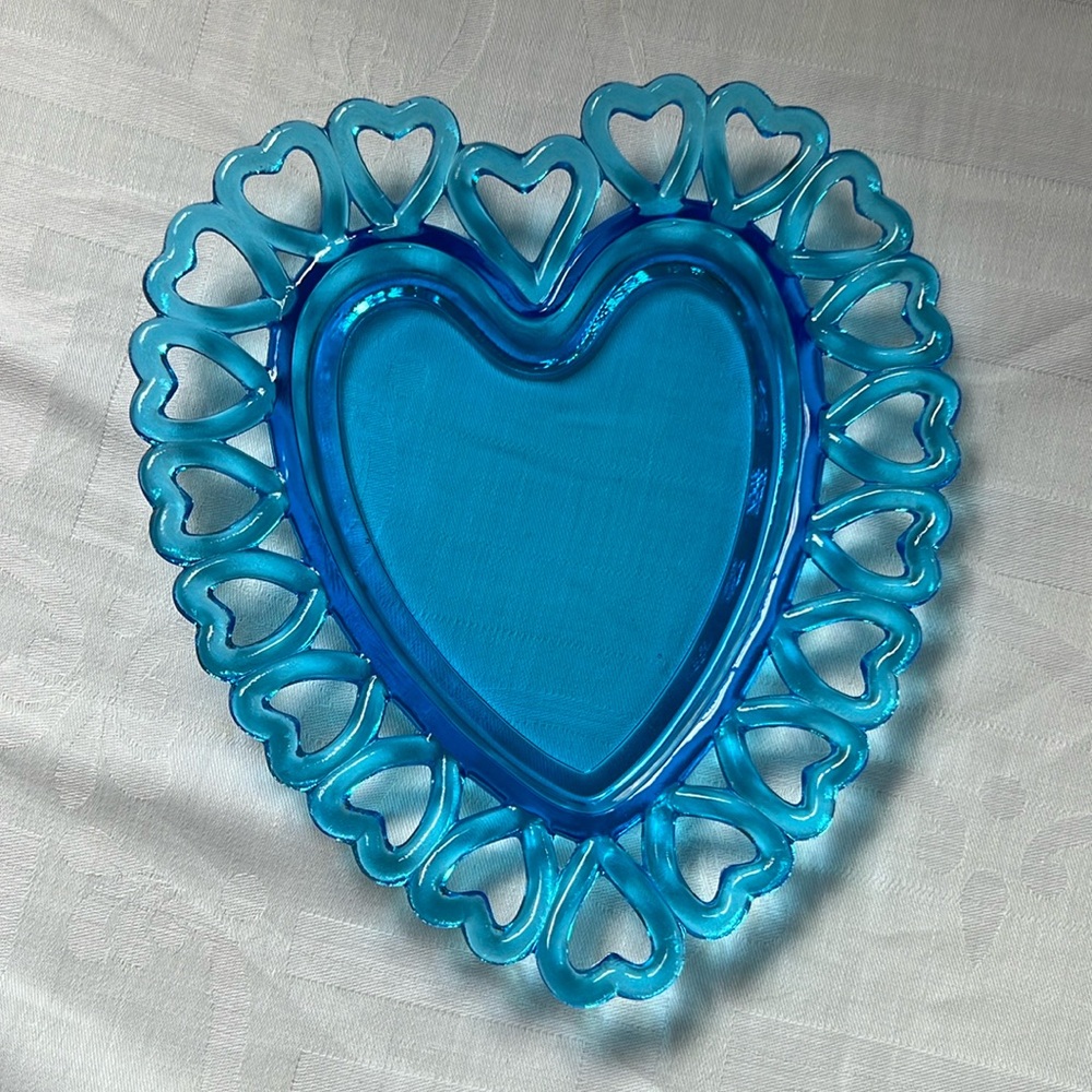 Vintage Westmoreland Reticulated Blue Glass Heart Plate